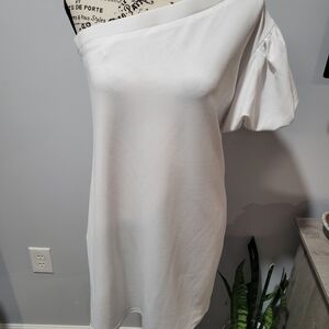 Versona Chic White One-Shoulder Dress